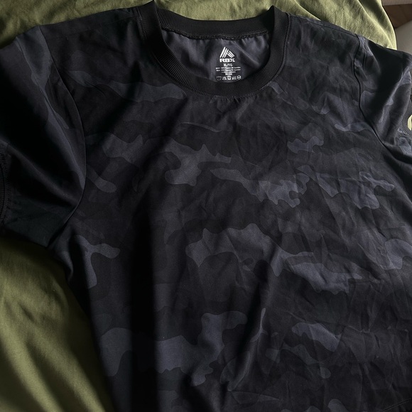 RBX Activewear top🖤 black and grey camo print XL/TG - Picture 1 of 3